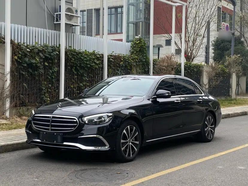Mercedes-Benz E-Class New Energy 2022 Restyled E 350 e L Plug-in Hybrid Sedan — миниатюра 1