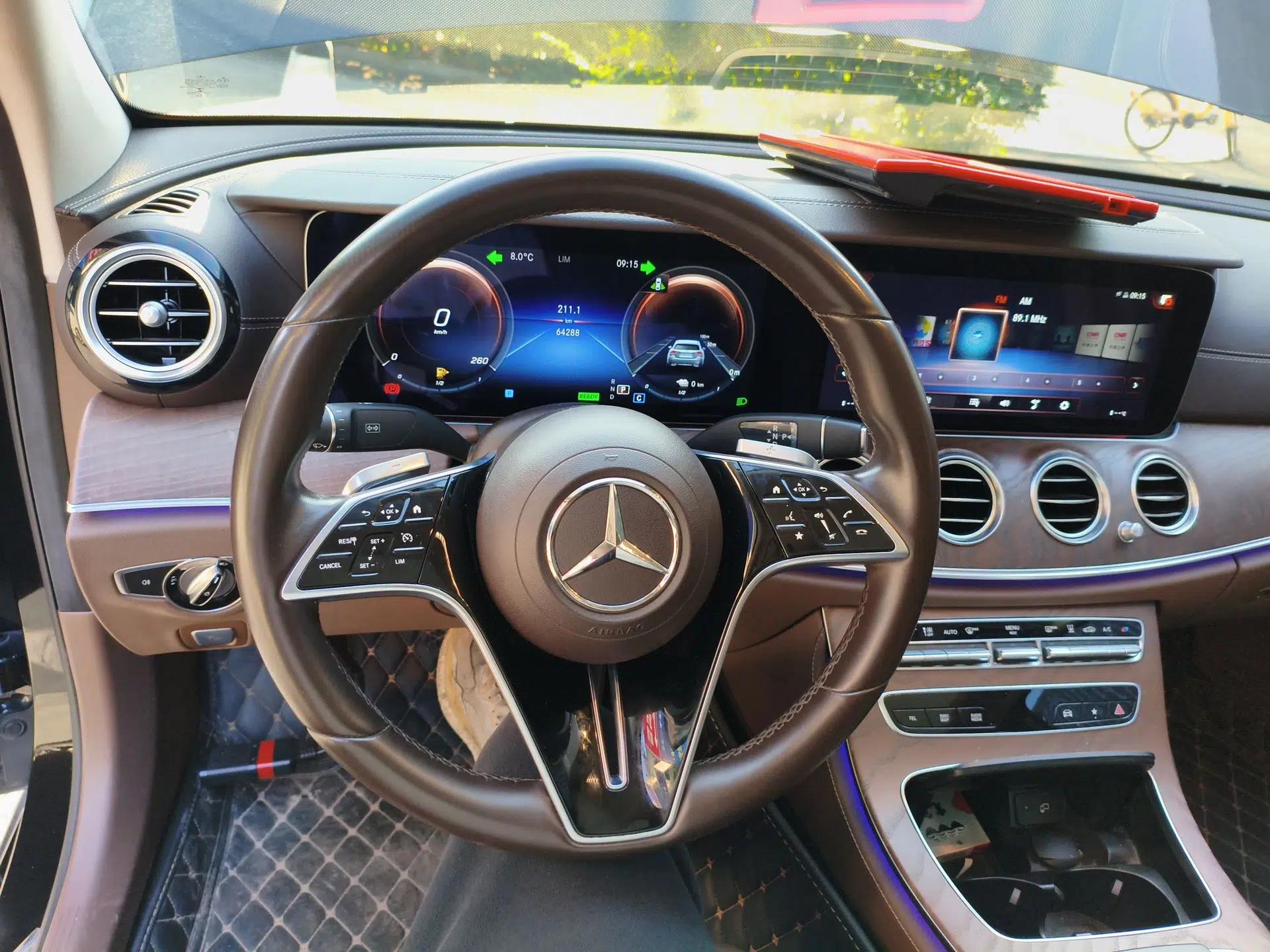Mercedes-Benz E-Class New Energy 2022 Restyled E 350 e L Plug-in Hybrid Sedan — миниатюра 13
