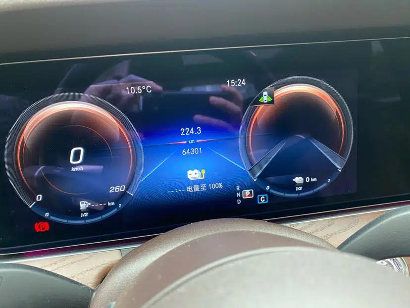 Mercedes-Benz E-Class New Energy 2022 Restyled E 350 e L Plug-in Hybrid Sedan — миниатюра 15