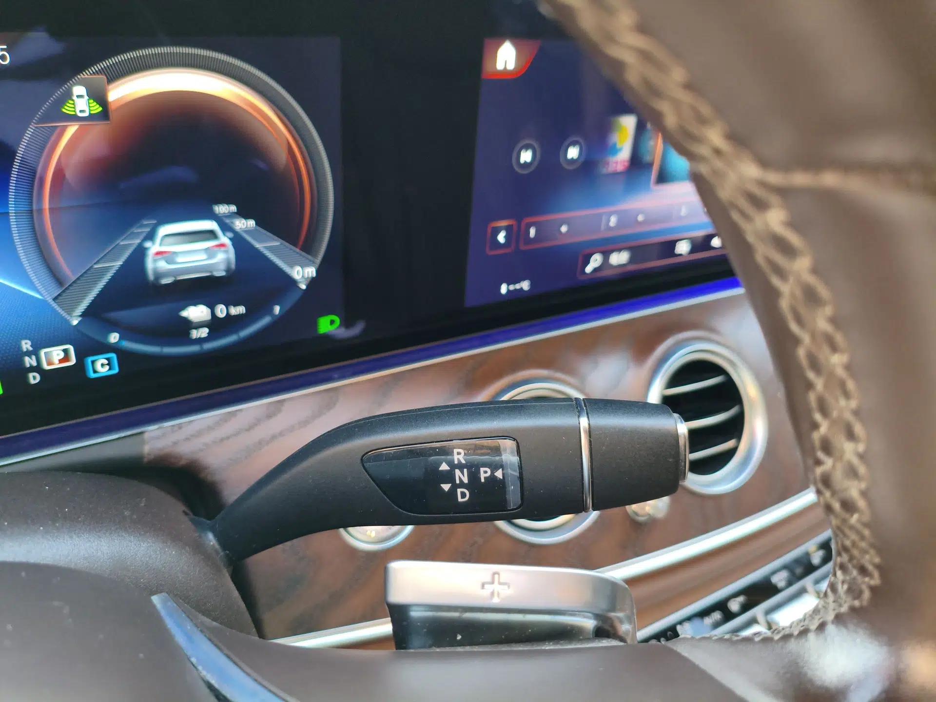 Mercedes-Benz E-Class New Energy 2022 Restyled E 350 e L Plug-in Hybrid Sedan — миниатюра 17