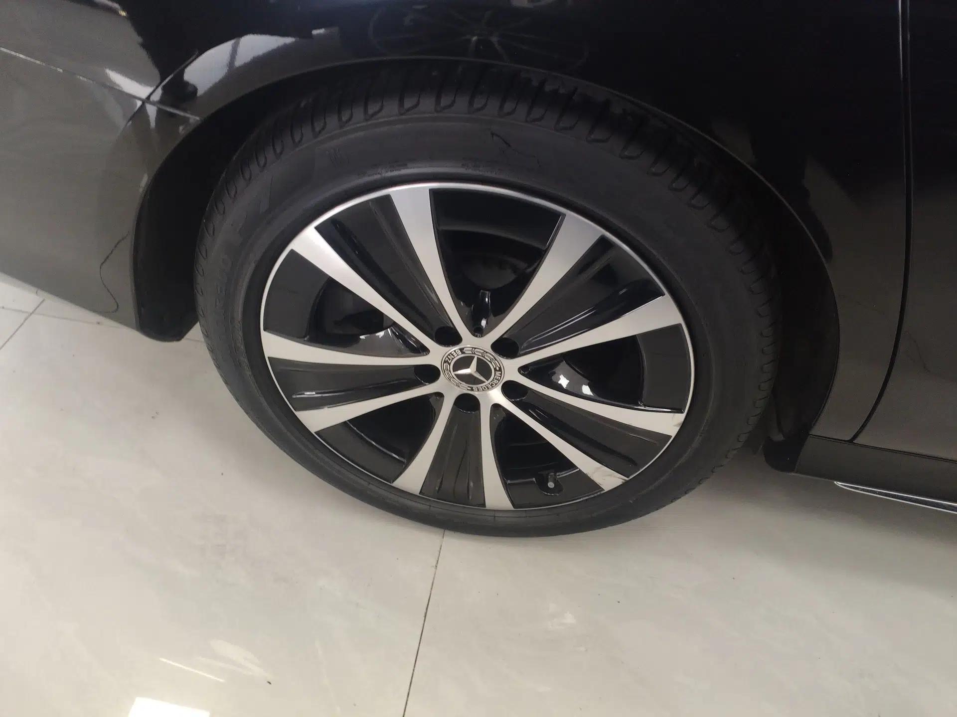 Mercedes-Benz E-Class New Energy 2022 Second Facelift E 350 e L Plug-in Hybrid Sports Sedan — миниатюра 11