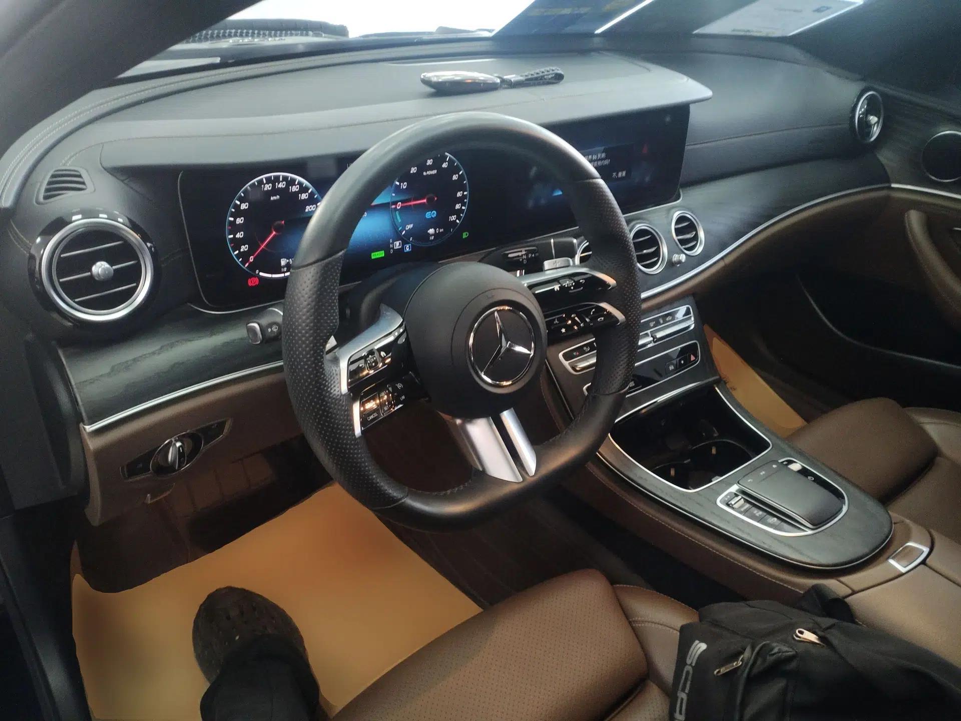 Mercedes-Benz E-Class New Energy 2022 Second Facelift E 350 e L Plug-in Hybrid Sports Sedan — миниатюра 13