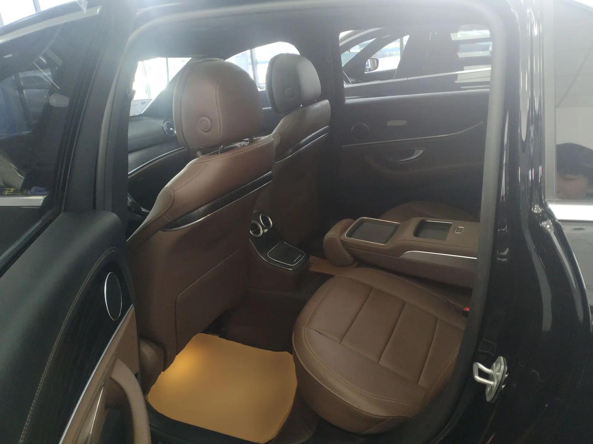 Mercedes-Benz E-Class New Energy 2022 Second Facelift E 350 e L Plug-in Hybrid Sports Sedan — миниатюра 20