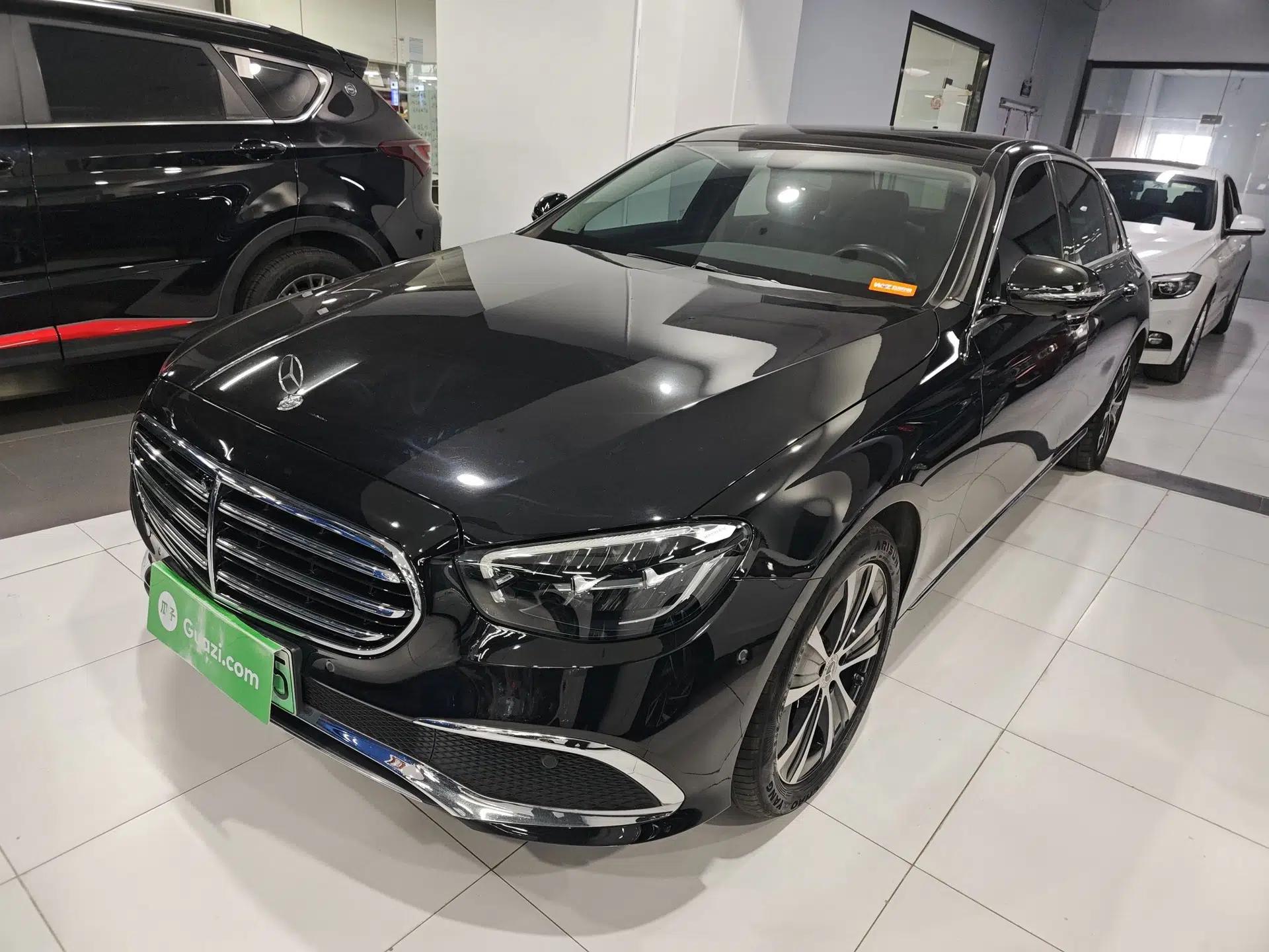 Mercedes-Benz E-Class New Energy 2022 Second Facelift E 350 e L Plug-in Hybrid Sedan — миниатюра 1