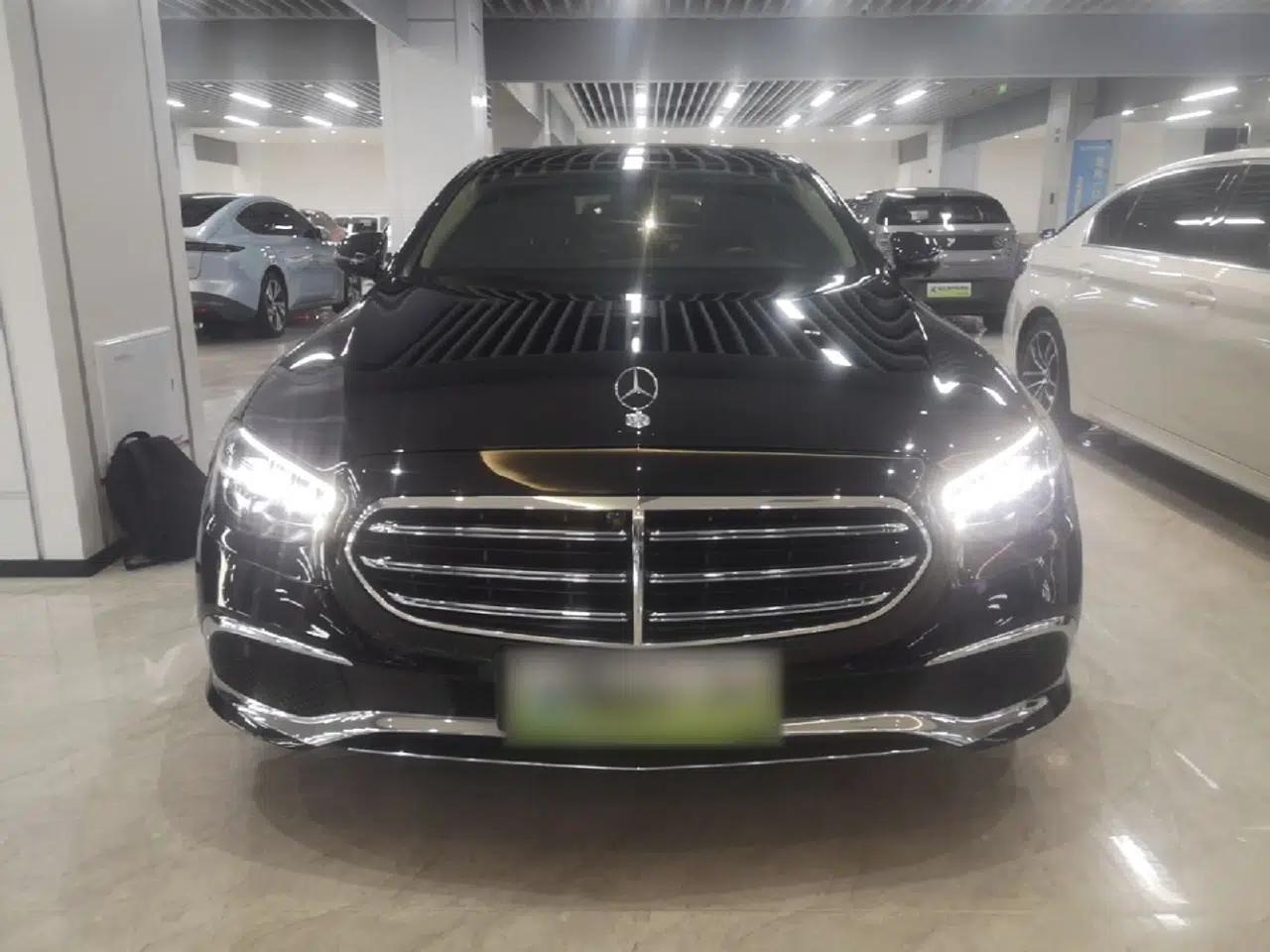 Mercedes-Benz E-Class New Energy 2022 E 350 e L Plug-in Hybrid Sedan — миниатюра 2