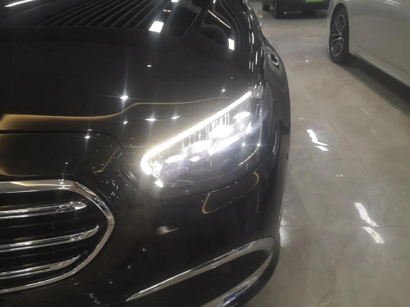 Mercedes-Benz E-Class New Energy 2022 E 350 e L Plug-in Hybrid Sedan — миниатюра 8