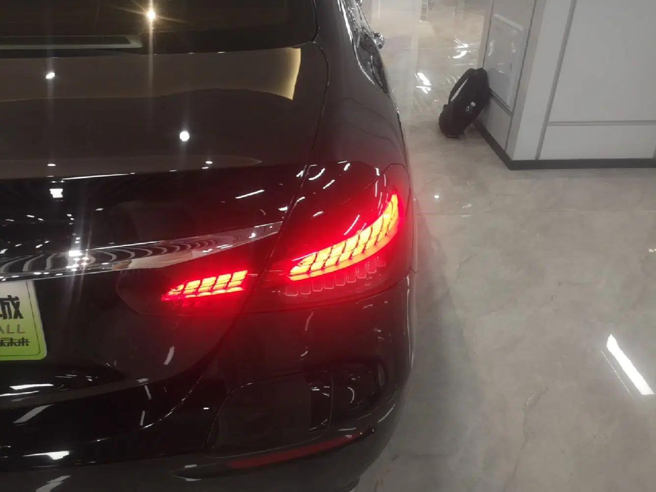 Mercedes-Benz E-Class New Energy 2022 E 350 e L Plug-in Hybrid Sedan — миниатюра 9