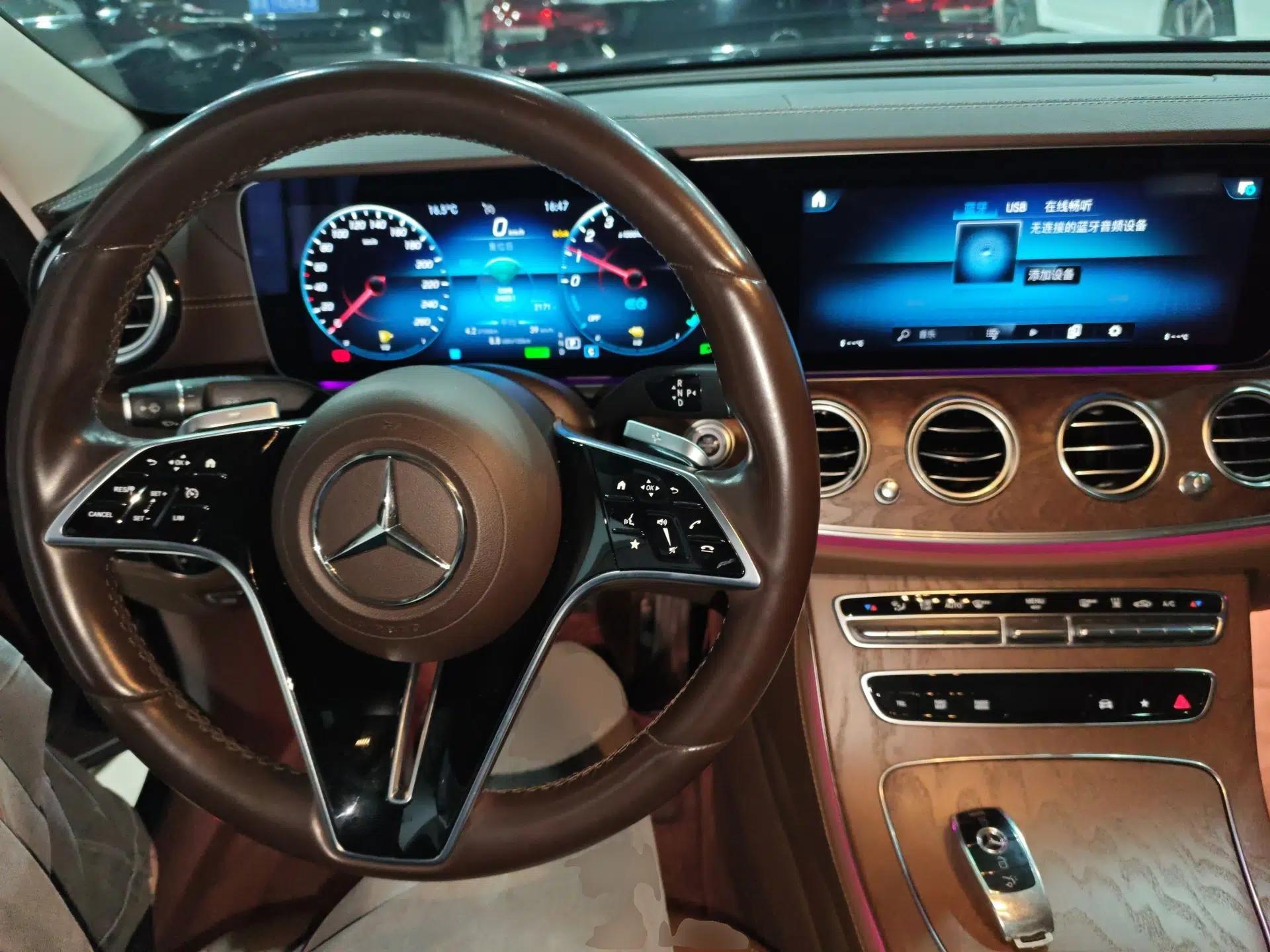 Mercedes-Benz E-Class New Energy 2022 Restyled E 350 e L Plug-in Hybrid Sedan — миниатюра 12