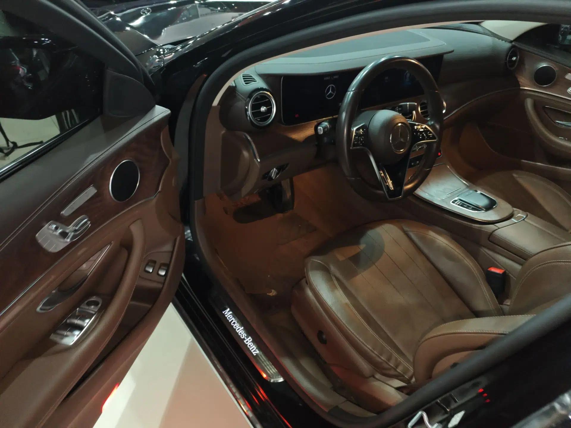 Mercedes-Benz E-Class New Energy 2022 Restyled E 350 e L Plug-in Hybrid Sedan — миниатюра 18