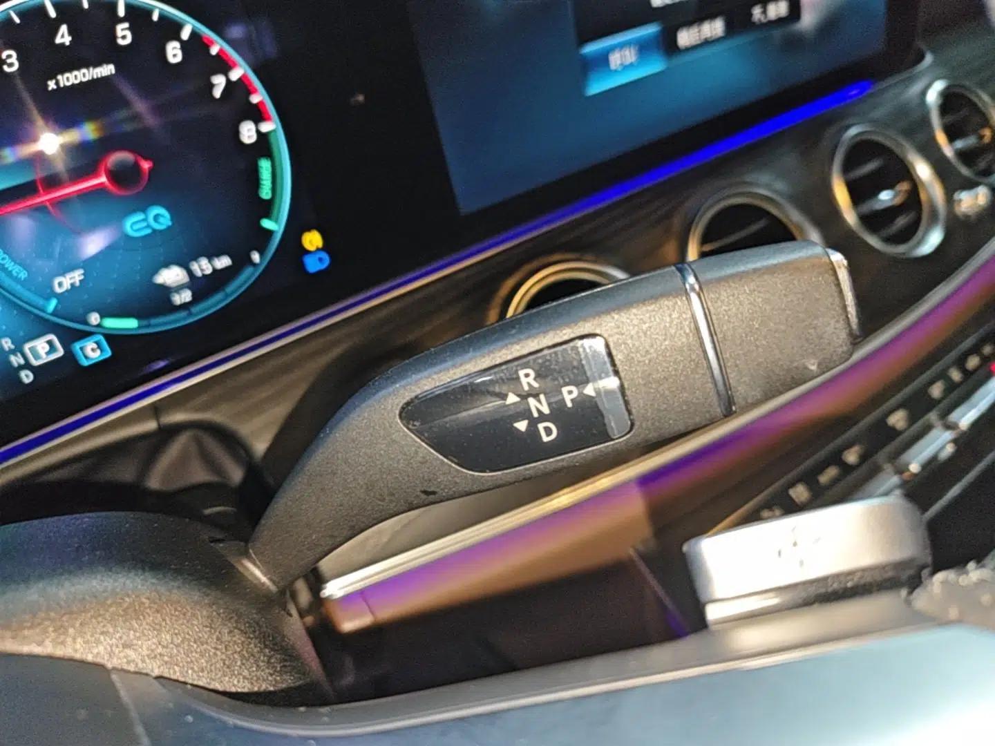 Mercedes-Benz E-Class New Energy 2022 Second Facelift E 350 e L Plug-in Hybrid Sports Sedan — миниатюра 16