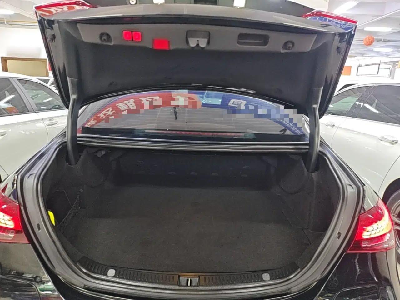 Mercedes-Benz E-Class New Energy 2022 Second Facelift E 350 e L Plug-in Hybrid Sports Sedan — миниатюра 22