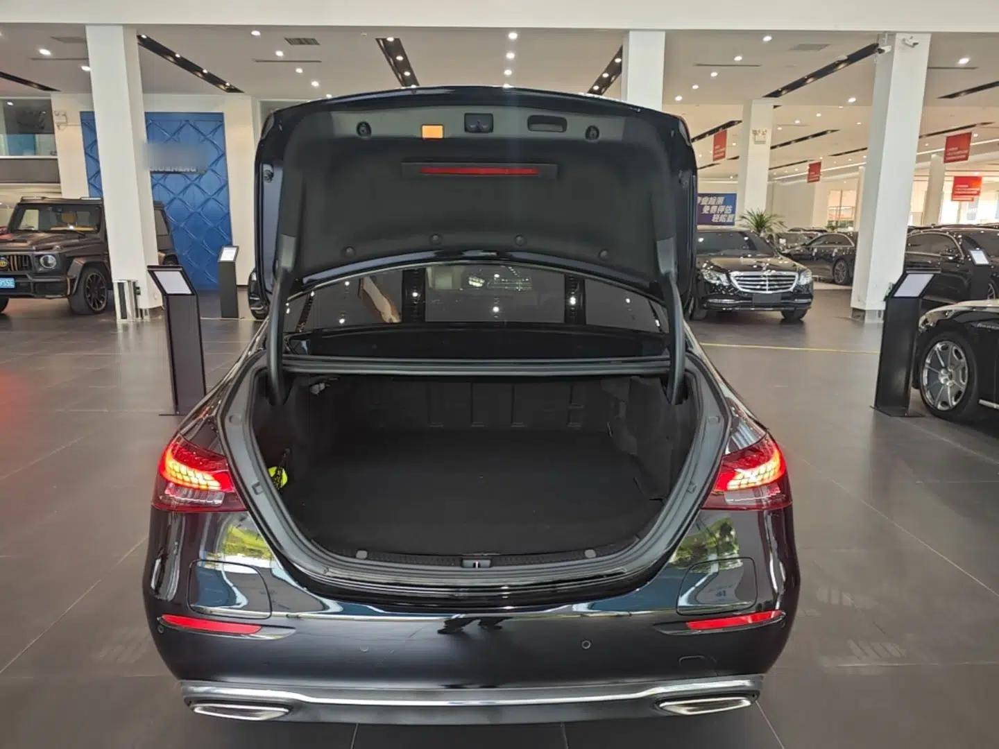 Mercedes-Benz E-Class New Energy 2022 Second Facelift E 350 e L Plug-in Hybrid Sedan — миниатюра 27