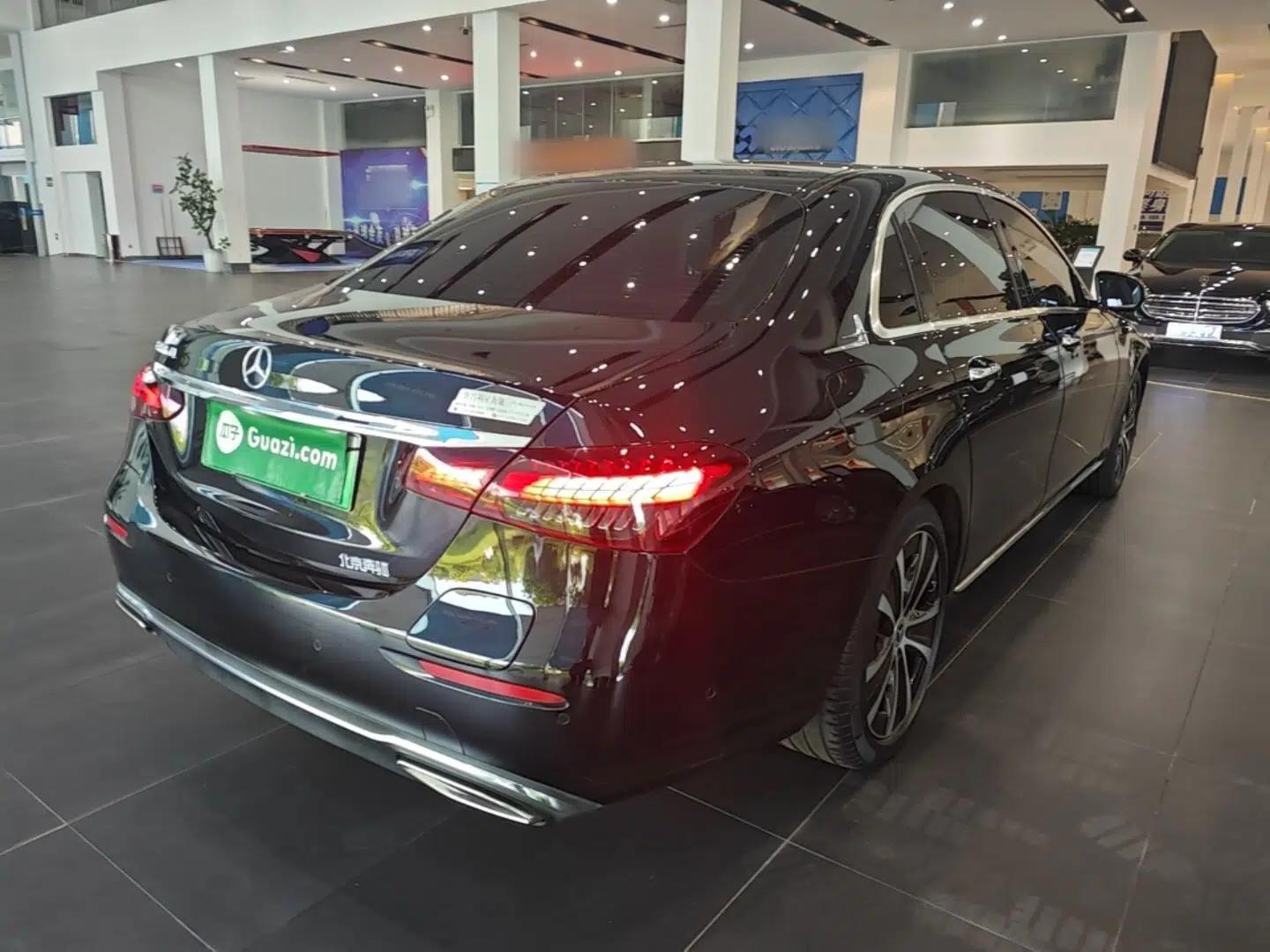 Mercedes-Benz E-Class New Energy 2022 Second Facelift E 350 e L Plug-in Hybrid Sedan — миниатюра 6