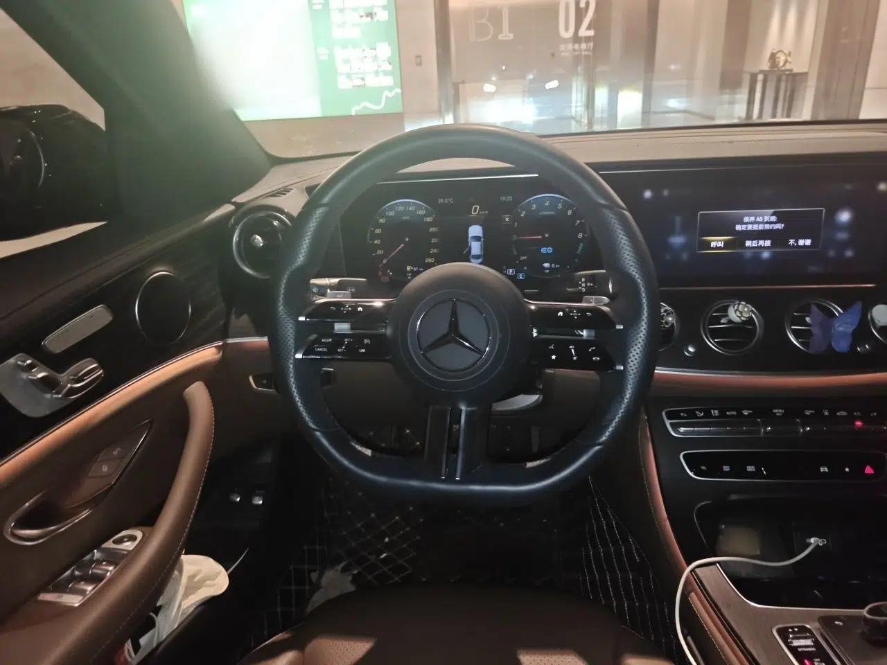 Mercedes-Benz E-Class New Energy 2022 Restyled E 350 e L Plug-in Hybrid Sports Sedan — миниатюра 10