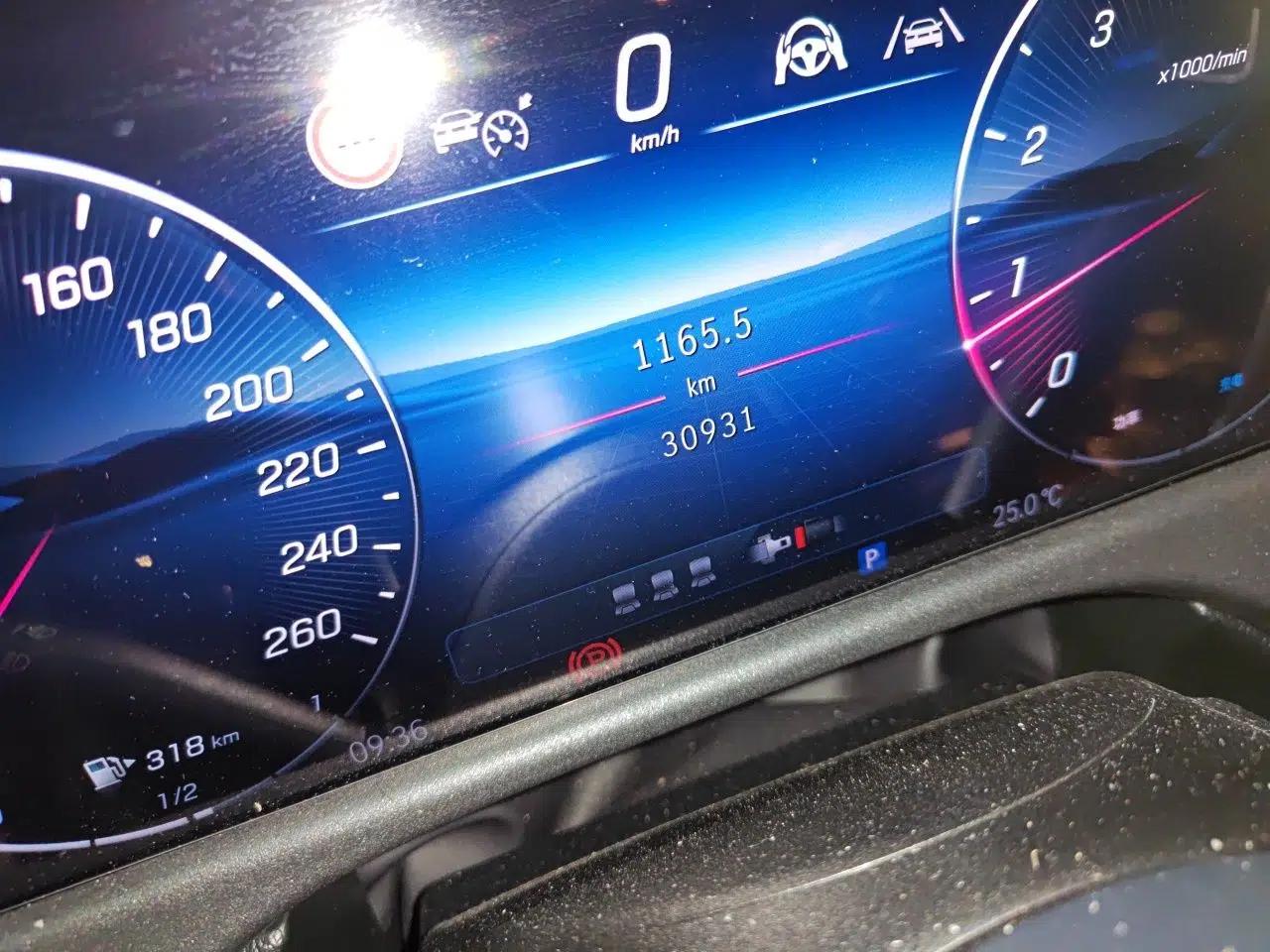 Mercedes-Benz E-Class 2024 E 300 L Stylish Model — миниатюра 12
