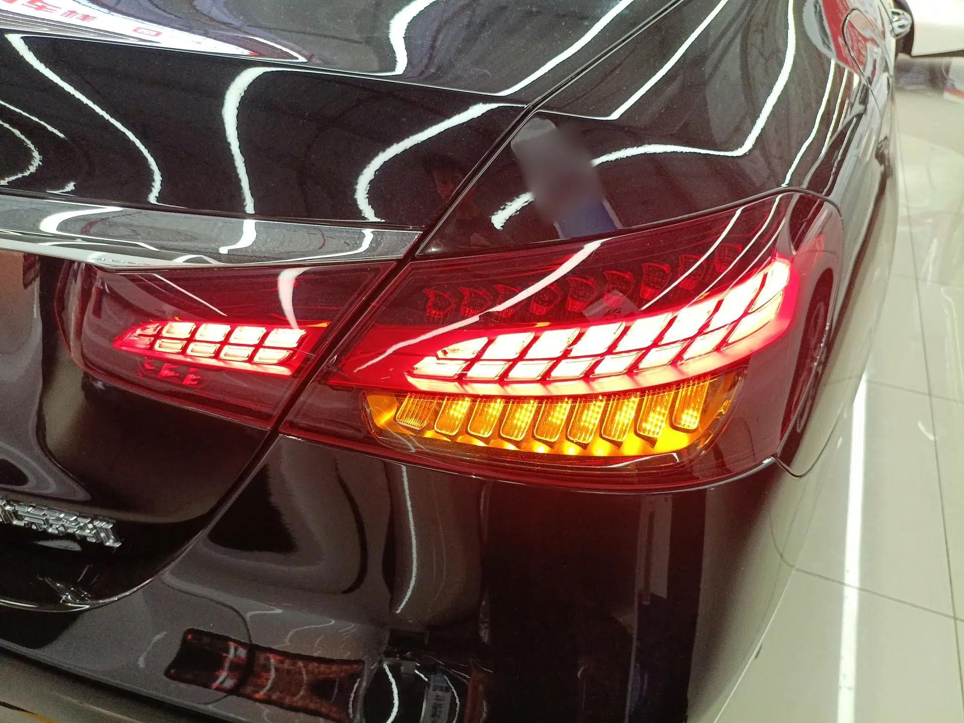 Mercedes-Benz E-Class 2022 Second Facelift E 300 L Sport Luxury Edition — миниатюра 14