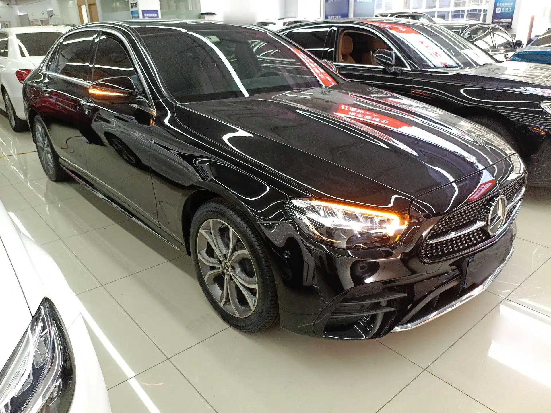 Mercedes-Benz E-Class 2022 Second Facelift E 300 L Sport Luxury Edition — миниатюра 3