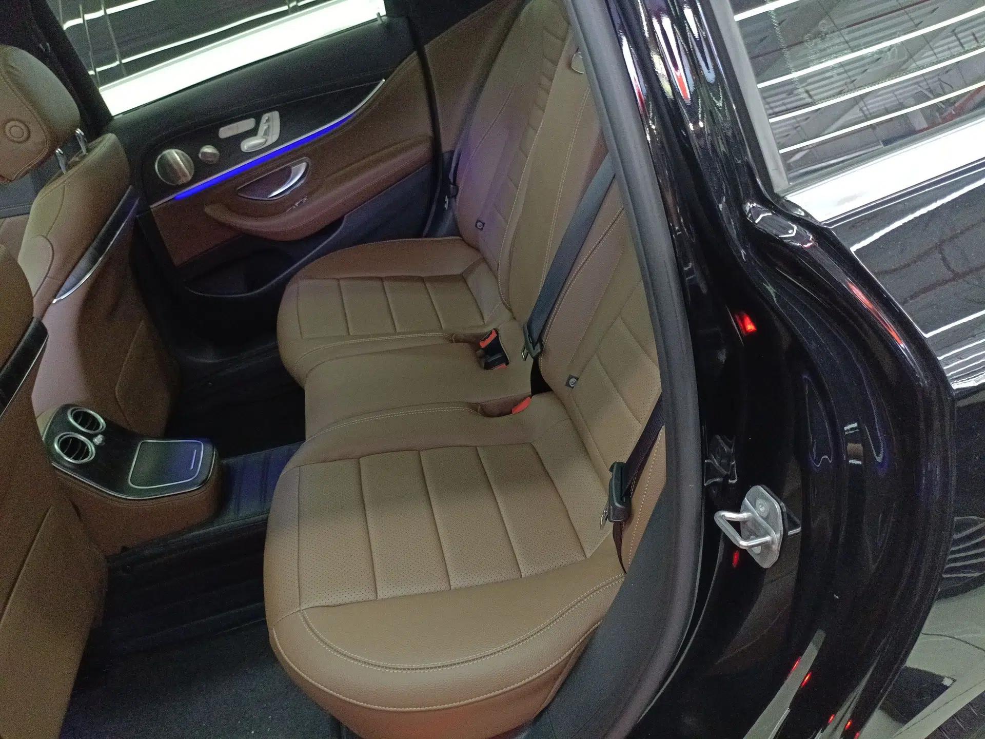 Mercedes-Benz E-Class 2022 Second Facelift E 300 L Sport Luxury Edition — миниатюра 25