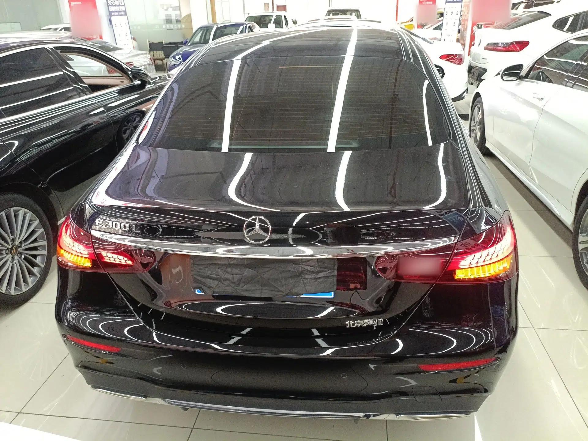 Mercedes-Benz E-Class 2022 Second Facelift E 300 L Sport Luxury Edition — миниатюра 5