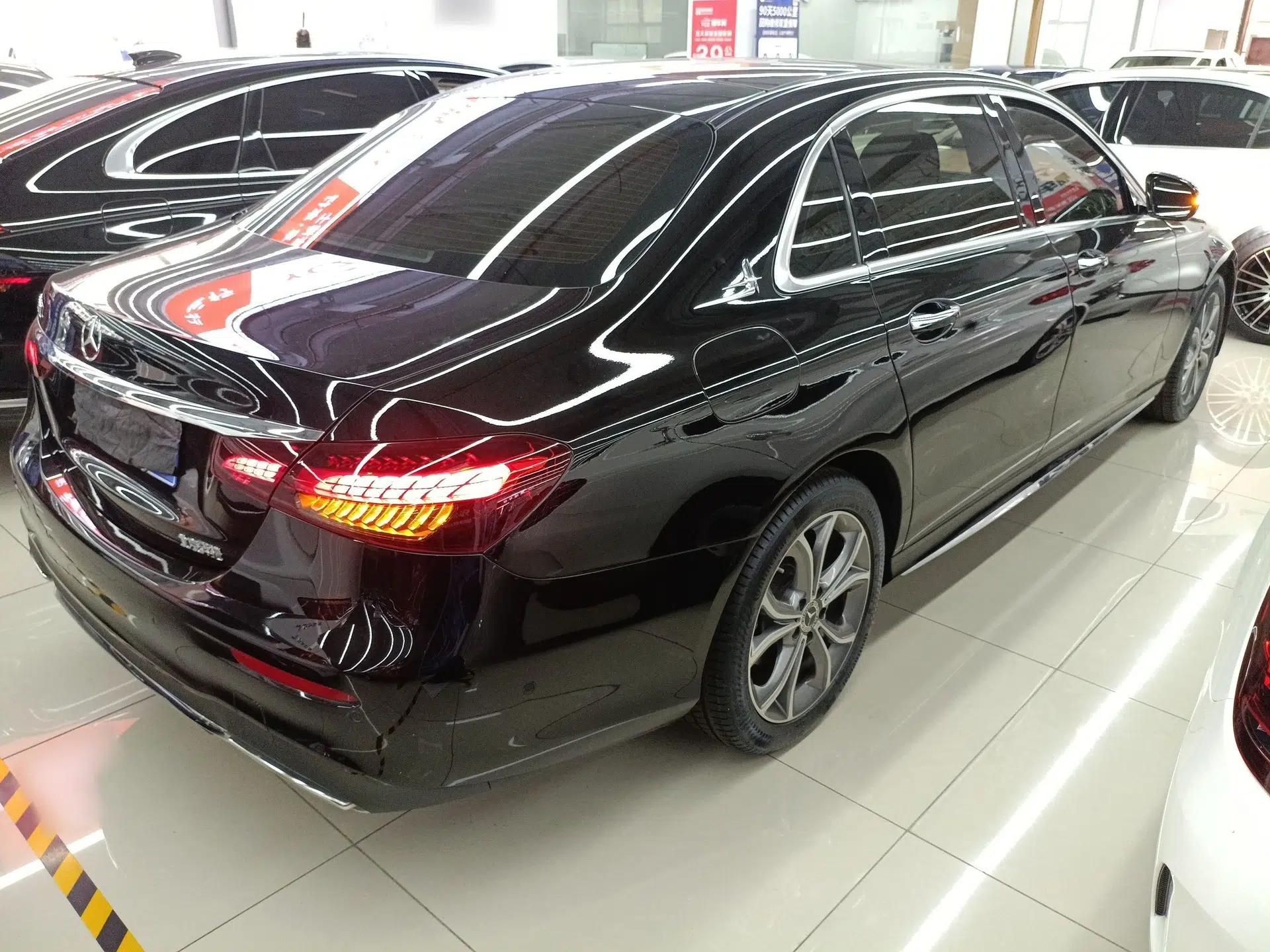 Mercedes-Benz E-Class 2022 Second Facelift E 300 L Sport Luxury Edition — миниатюра 6