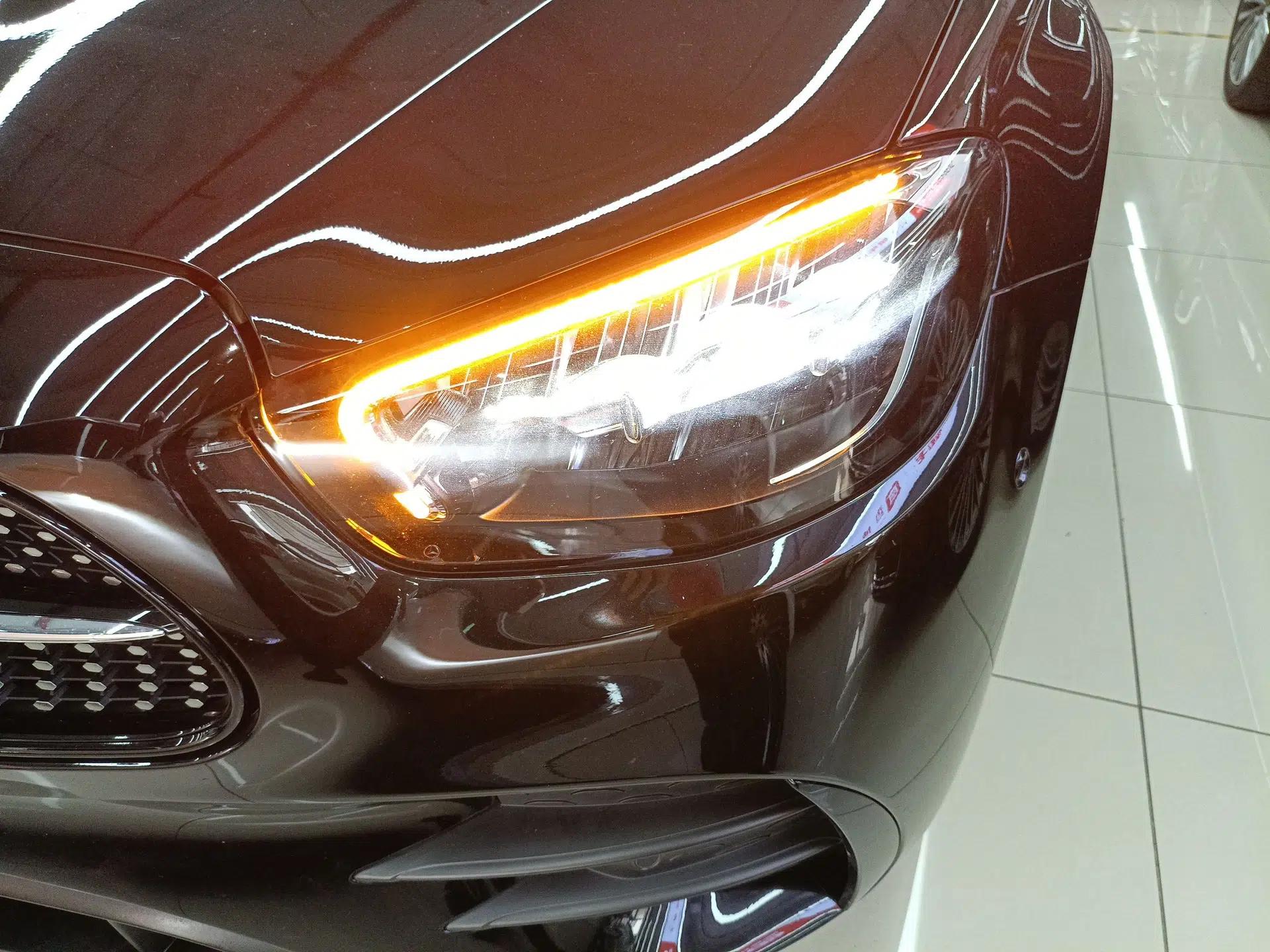 Mercedes-Benz E-Class 2022 Second Facelift E 300 L Sport Luxury Edition — миниатюра 8