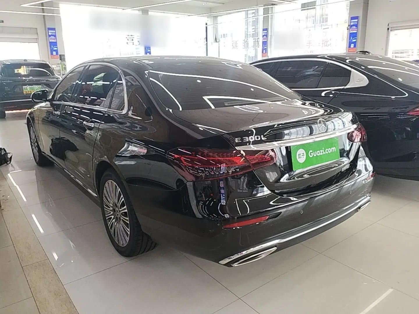 Mercedes-Benz E-Class 2022 Revised Version E 300 L Fashion Edition — миниатюра 4