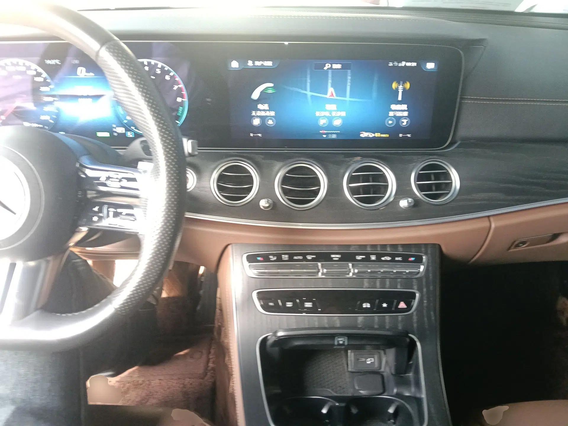 Mercedes-Benz E-Class New Energy 2023 E 350 e L Plug-in Hybrid Sports Sedan — миниатюра 12