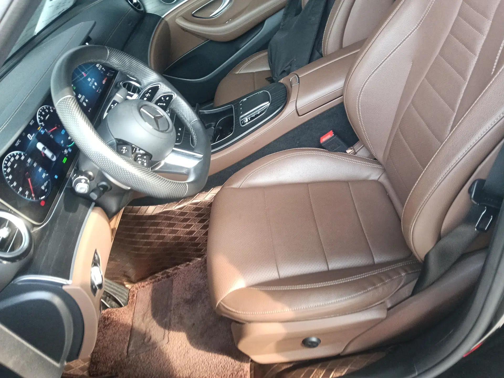 Mercedes-Benz E-Class New Energy 2023 E 350 e L Plug-in Hybrid Sports Sedan — миниатюра 17