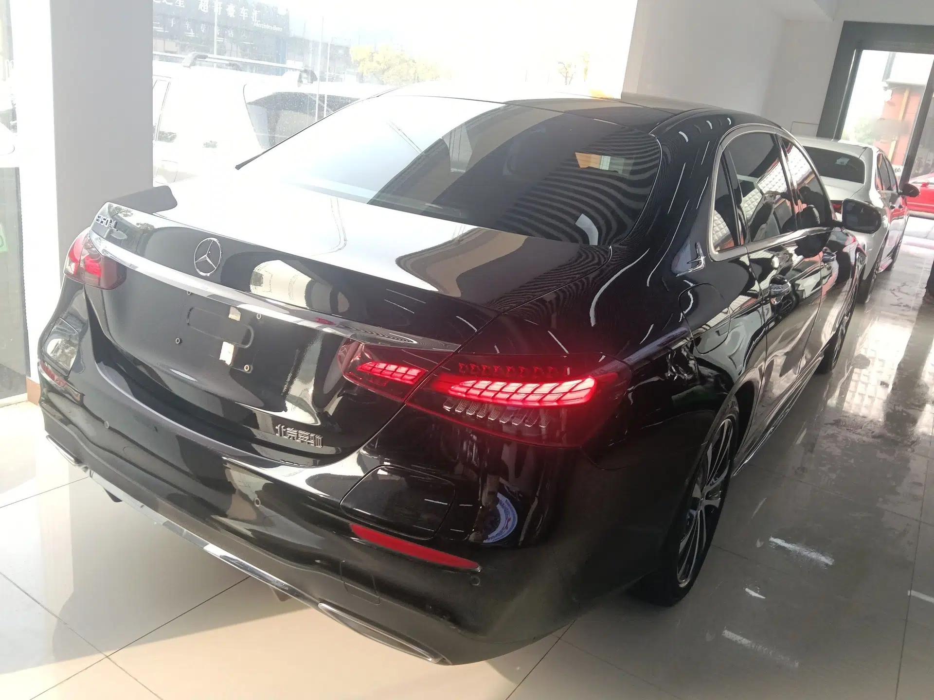 Mercedes-Benz E-Class New Energy 2023 E 350 e L Plug-in Hybrid Sports Sedan — миниатюра 4