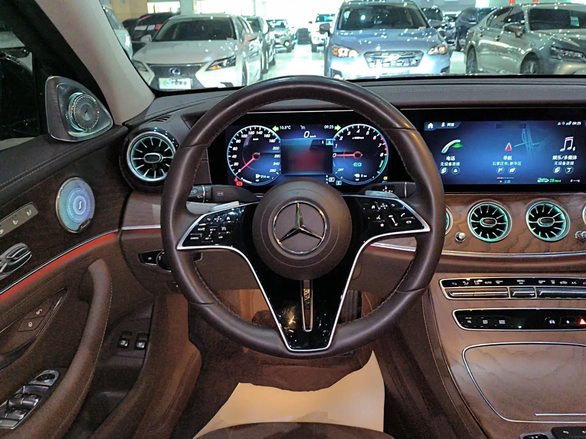 Mercedes-Benz E-Class New Energy 2022 Restyled E 350 e L Plug-in Hybrid Sedan — миниатюра 13
