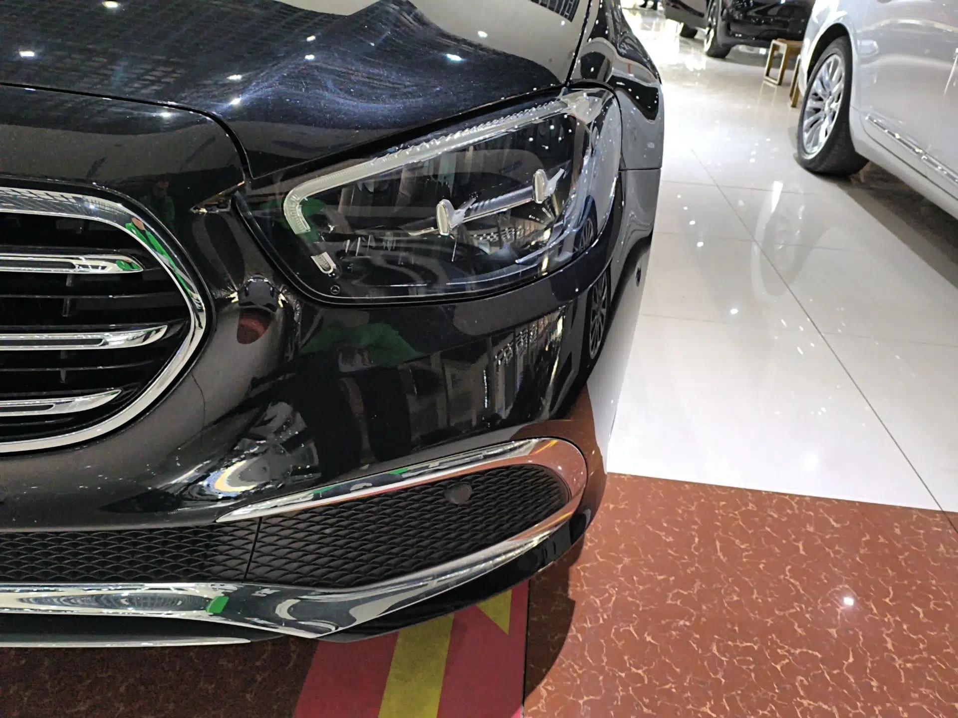 Mercedes-Benz E-Class New Energy 2022 Restyled E 350 e L Plug-in Hybrid Sedan — миниатюра 8