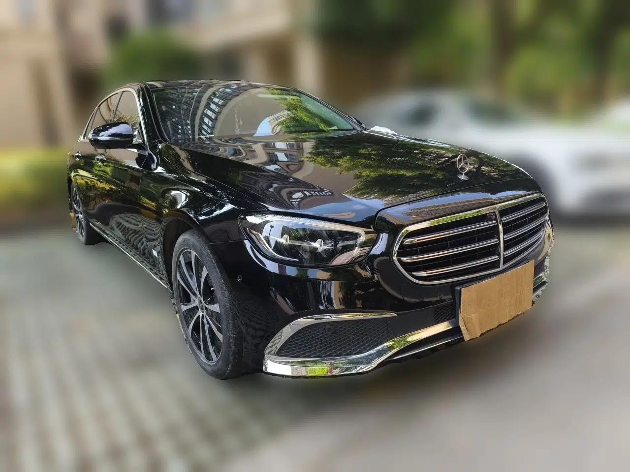 Mercedes-Benz E-Class New Energy 2023 E 350 e L Plug-in Hybrid Sedan — миниатюра 3