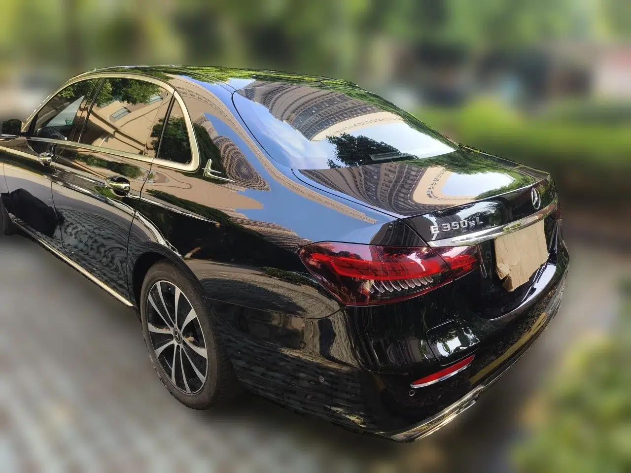 Mercedes-Benz E-Class New Energy 2023 E 350 e L Plug-in Hybrid Sedan — миниатюра 4