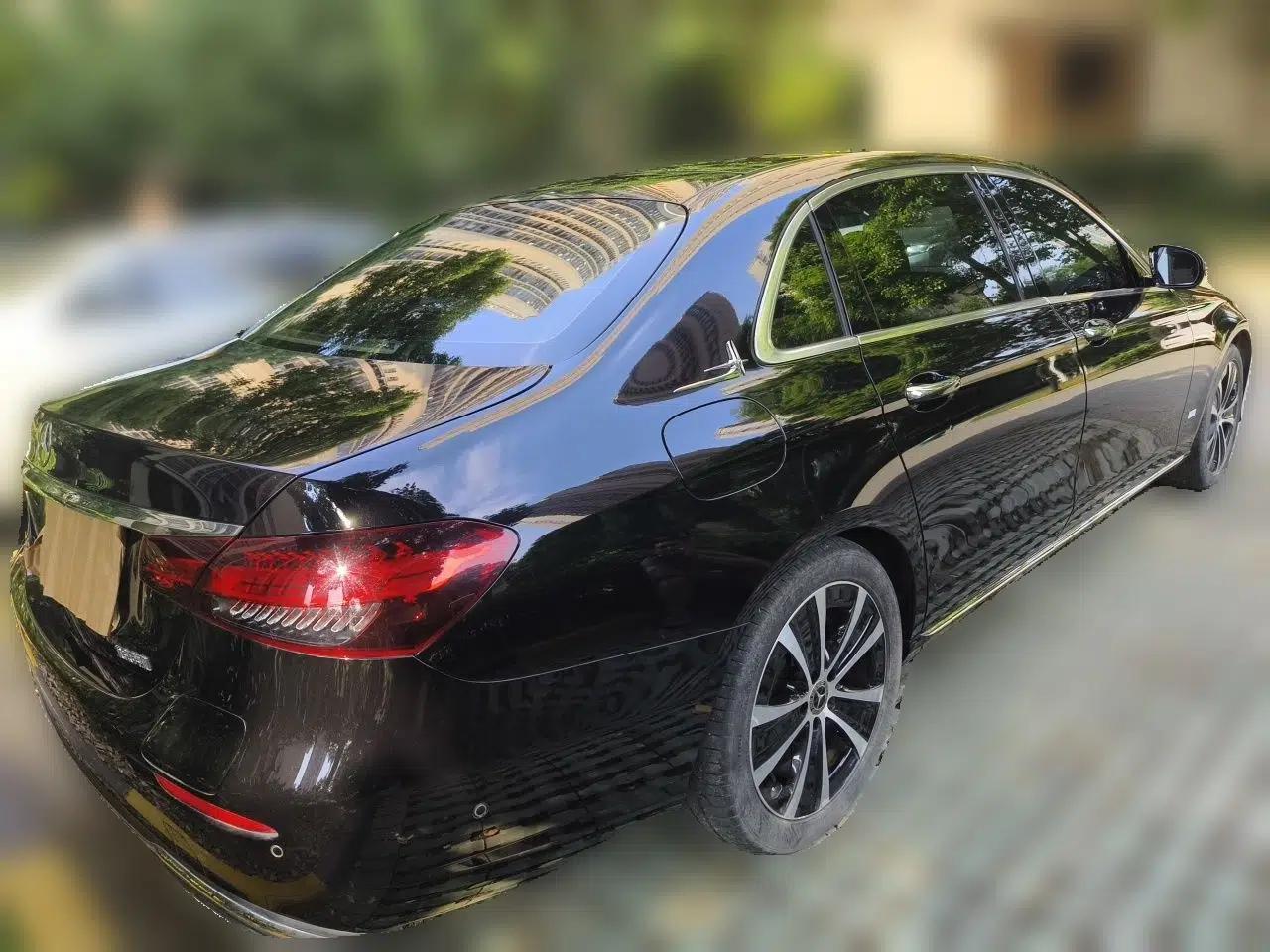 Mercedes-Benz E-Class New Energy 2023 E 350 e L Plug-in Hybrid Sedan — миниатюра 6