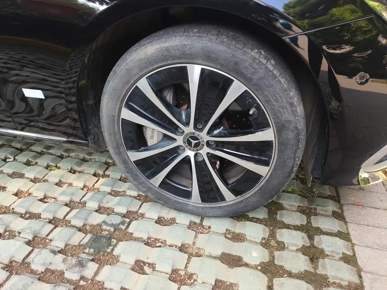 Mercedes-Benz E-Class New Energy 2023 E 350 e L Plug-in Hybrid Sedan — миниатюра 8