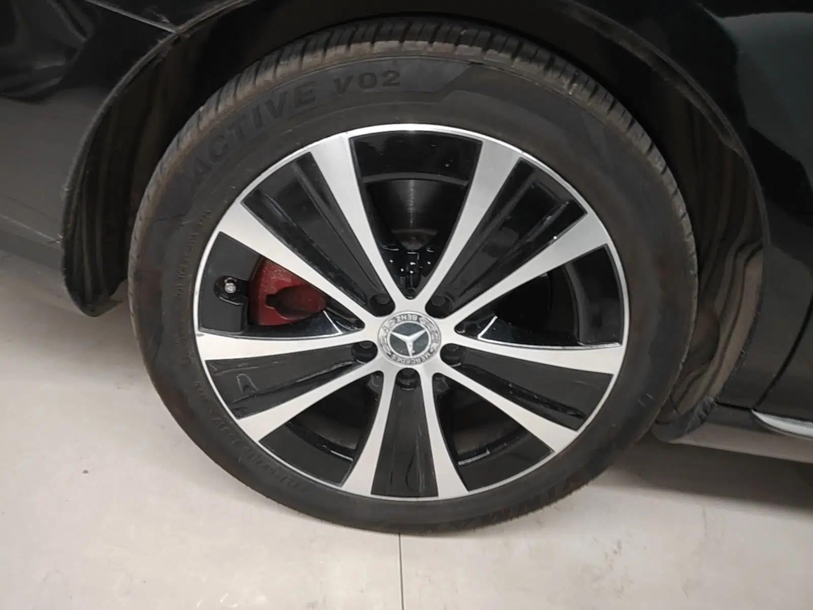 Mercedes-Benz E-Class New Energy 2022 Second Facelift E 350 e L Plug-in Hybrid Sedan — миниатюра 16
