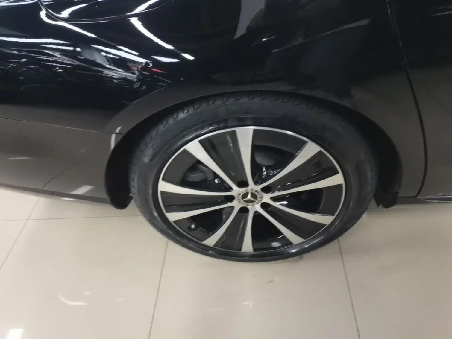 Mercedes-Benz E-Class New Energy 2022 Restyled E 350 e L Plug-in Hybrid Sedan — миниатюра 11