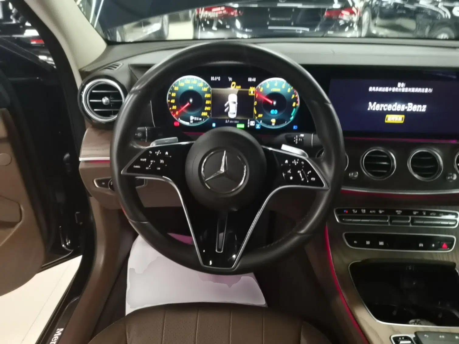 Mercedes-Benz E-Class New Energy 2022 Restyled E 350 e L Plug-in Hybrid Sedan — миниатюра 13