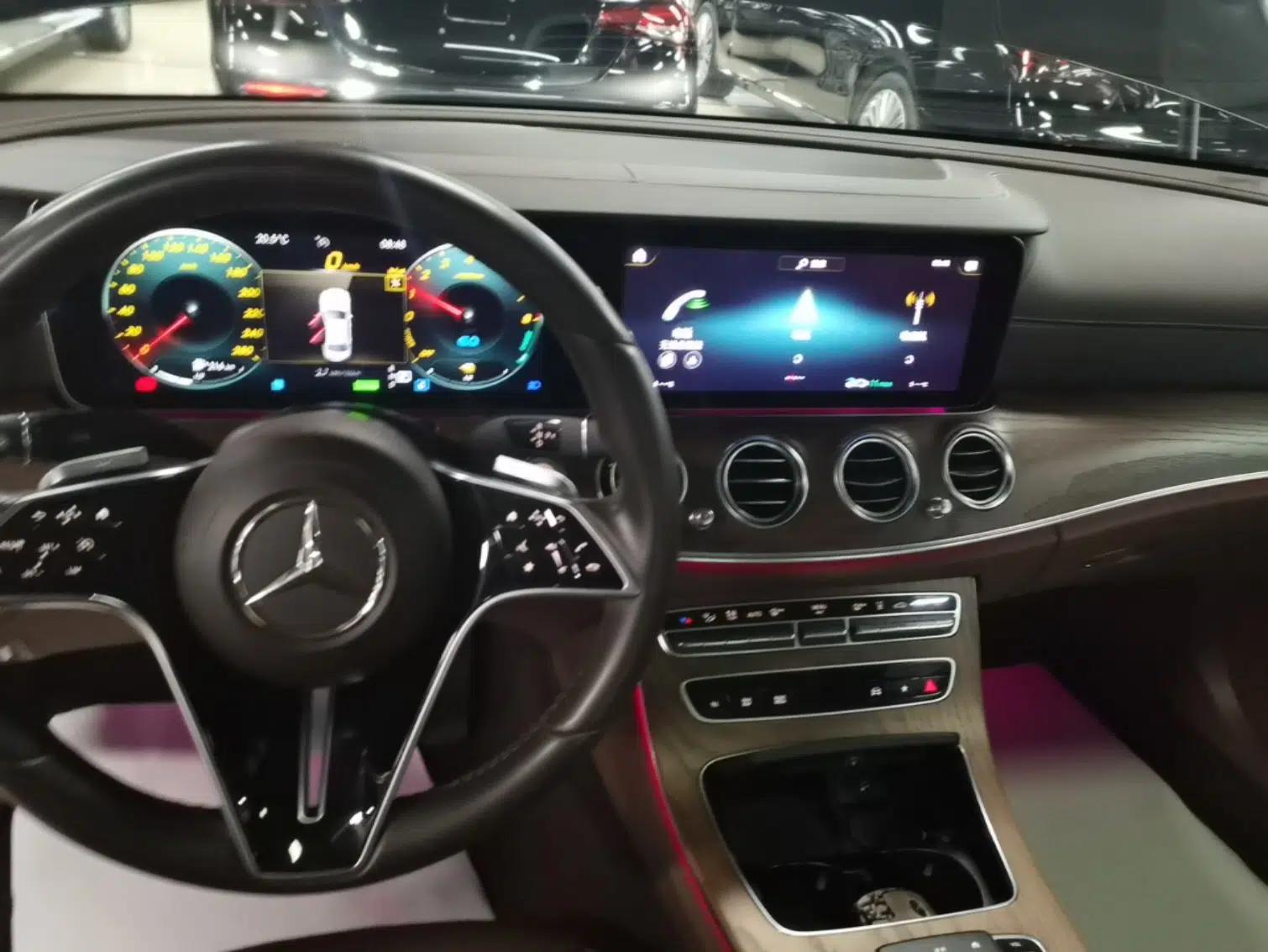 Mercedes-Benz E-Class New Energy 2022 Restyled E 350 e L Plug-in Hybrid Sedan — миниатюра 16