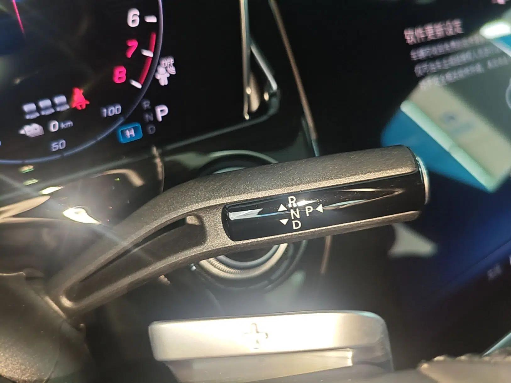 Mercedes-Benz E-Class New Energy 2024 E 350 e L Plug-in Hybrid Sedan — миниатюра 16