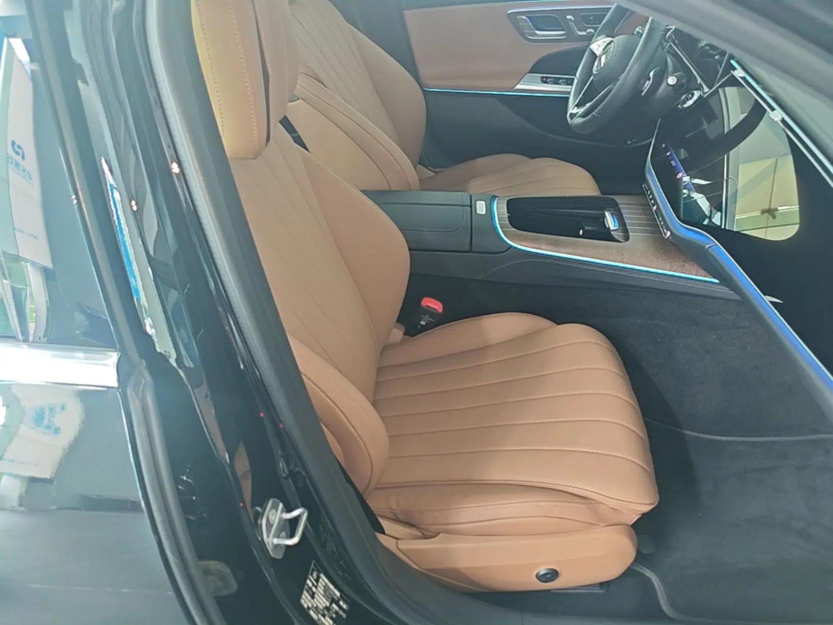 Mercedes-Benz E-Class New Energy 2024 E 350 e L Plug-in Hybrid Sedan — миниатюра 19