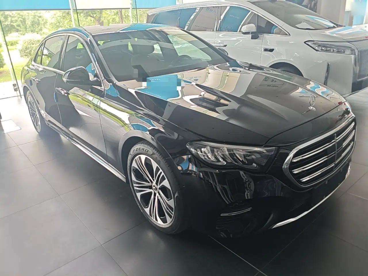 Mercedes-Benz E-Class New Energy 2024 E 350 e L Plug-in Hybrid Sedan — миниатюра 3
