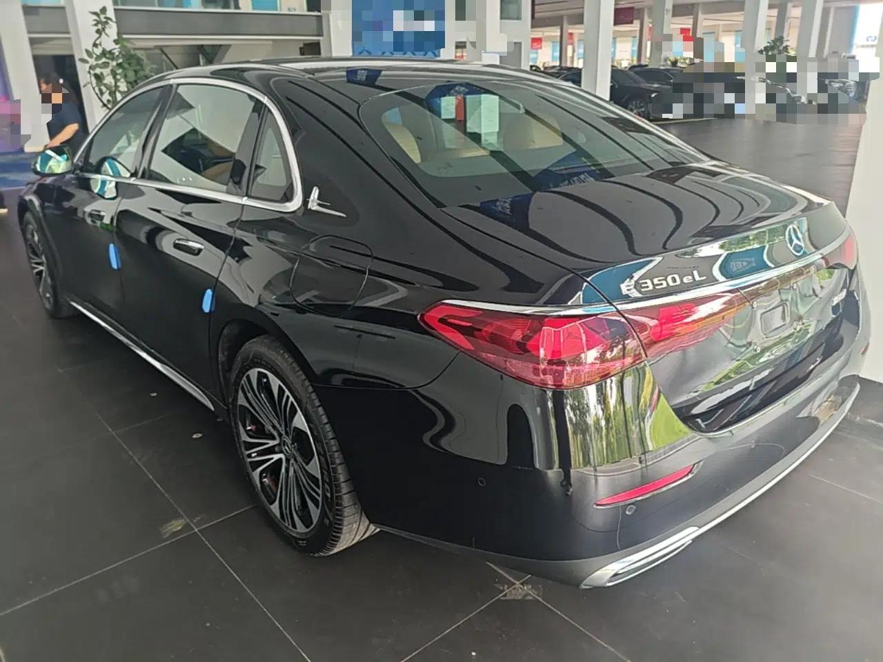 Mercedes-Benz E-Class New Energy 2024 E 350 e L Plug-in Hybrid Sedan — миниатюра 4