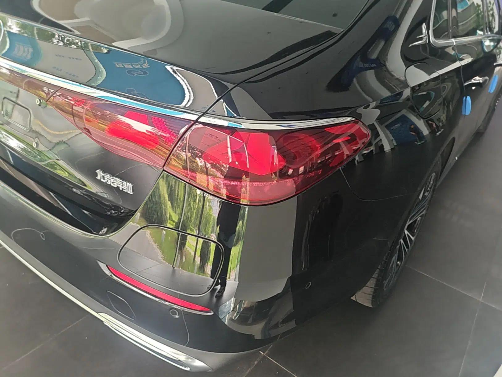 Mercedes-Benz E-Class New Energy 2024 E 350 e L Plug-in Hybrid Sedan — миниатюра 9