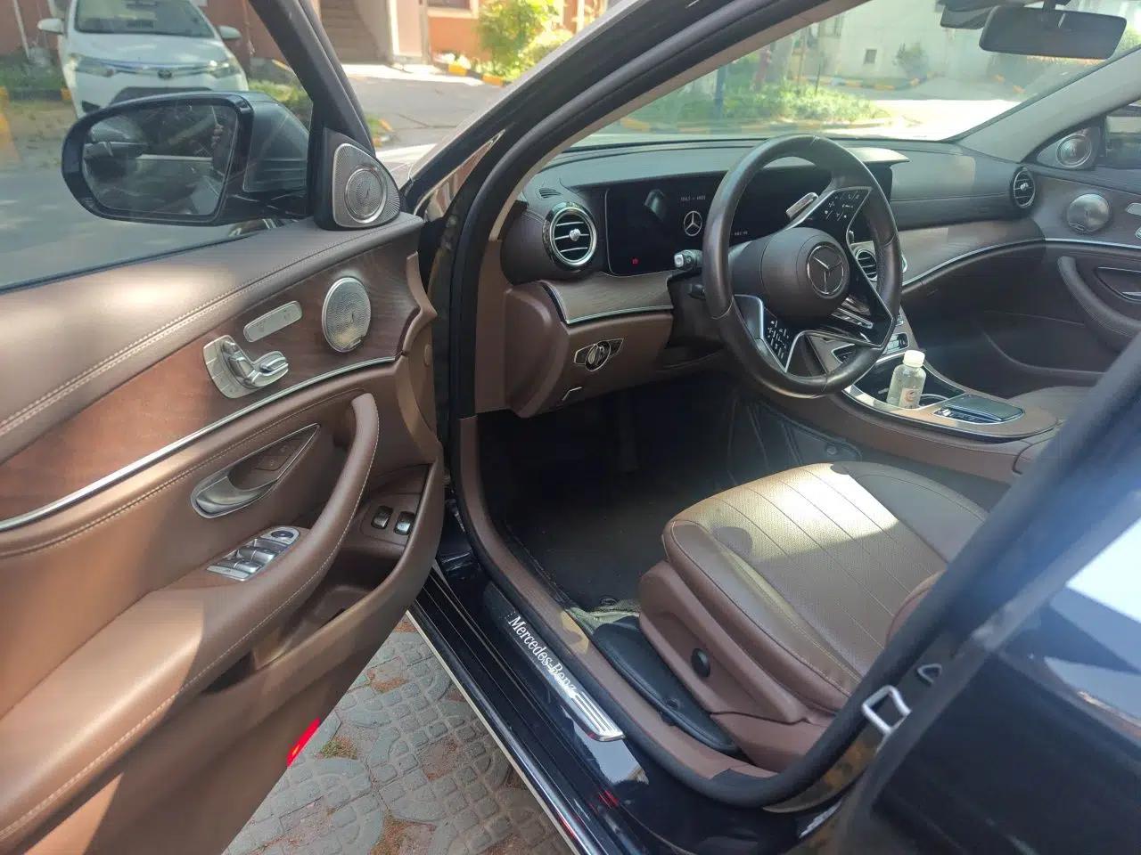 Mercedes-Benz E-Class New Energy 2023 E 350 e L Plug-in Hybrid Sedan — миниатюра 16