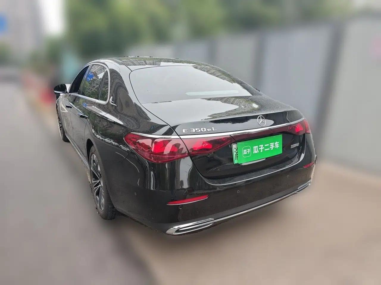 Mercedes-Benz E-Class New Energy 2024 E 350 e L Plug-in Hybrid Sedan — миниатюра 4