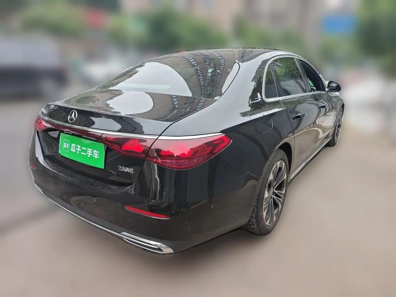 Mercedes-Benz E-Class New Energy 2024 E 350 e L Plug-in Hybrid Sedan — миниатюра 6