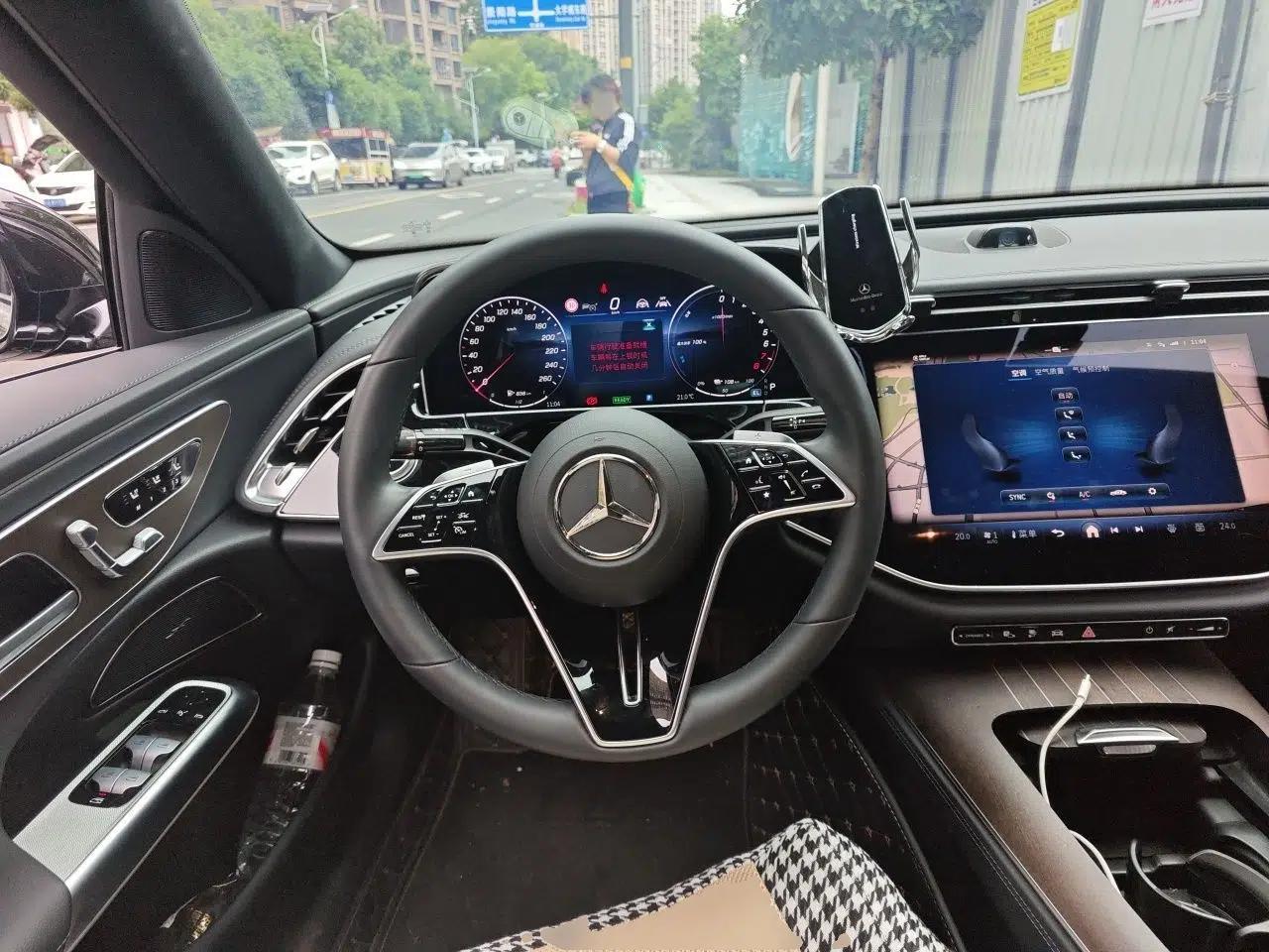Mercedes-Benz E-Class New Energy 2024 E 350 e L Plug-in Hybrid Sedan — миниатюра 10