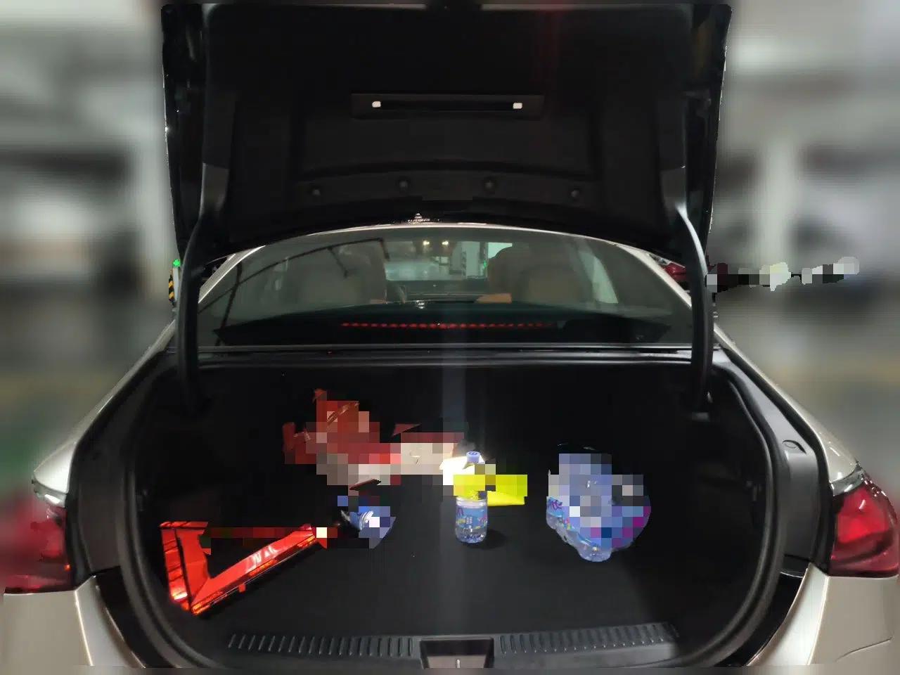 Mercedes-Benz E-Class New Energy 2024 E 350 e L Plug-in Hybrid Sedan — миниатюра 19