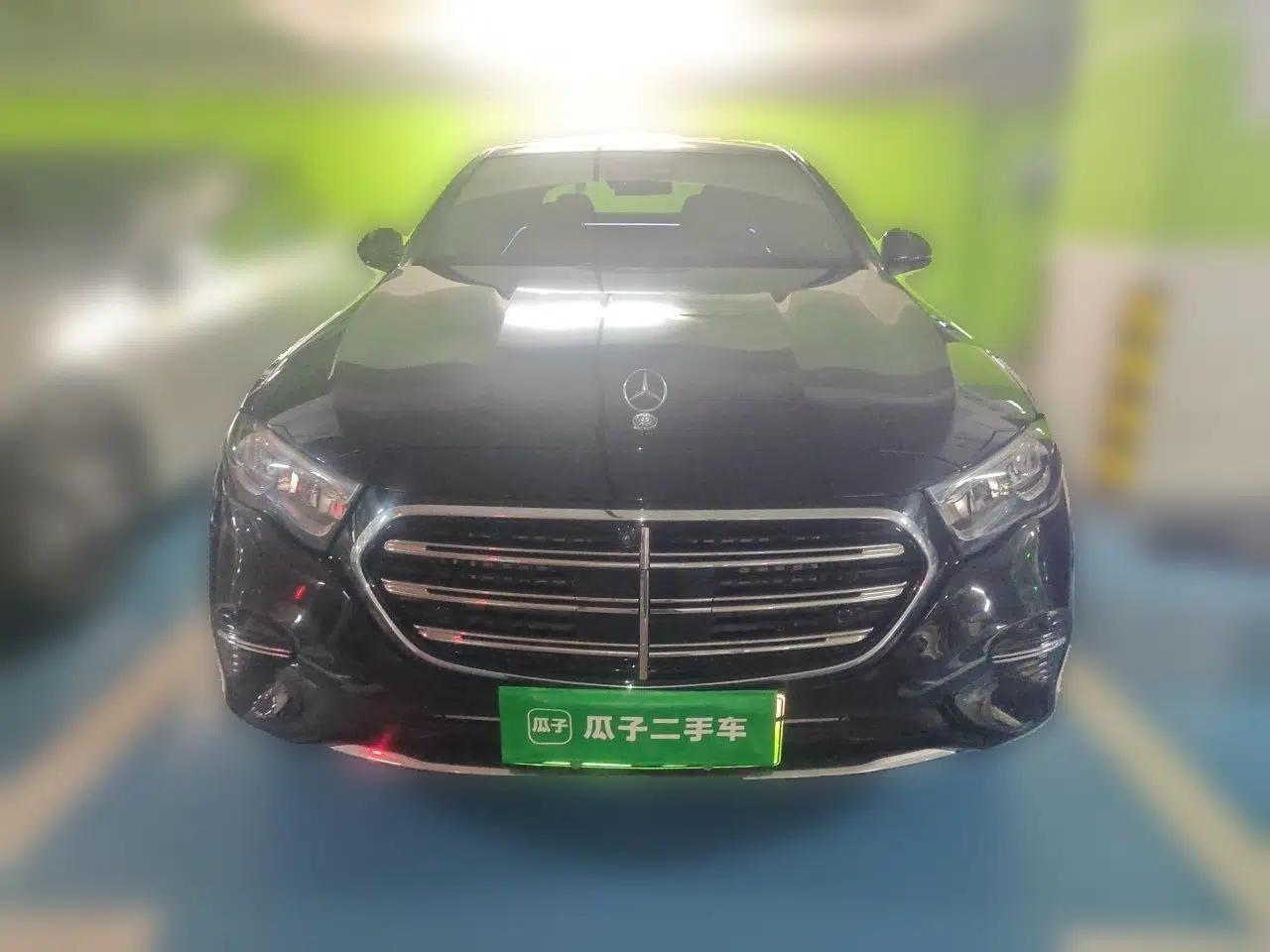 Mercedes-Benz E-Class New Energy 2024 E 350 e L Plug-in Hybrid Sedan — миниатюра 2